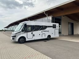 Elnagh Magnum 530 Motorhome 5 posti viaggio con letti gemelli