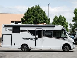 Motorhome Magnum 582 Letto centrale