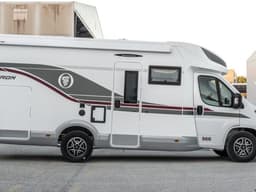 Camper semintegrale Baron 560 con garage