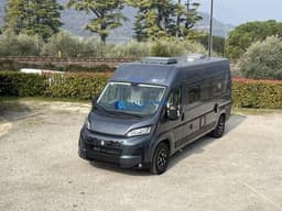Elnagh E-Van 6 XL Premium camper van 5,99 maxi garage