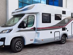 Semintegrale maxi garage Elnagh Baron 560 